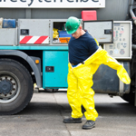 Opérateur se préparant sur un chantier vacuum