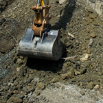 Excavation de terres polluées sur un chantier d'assainissement